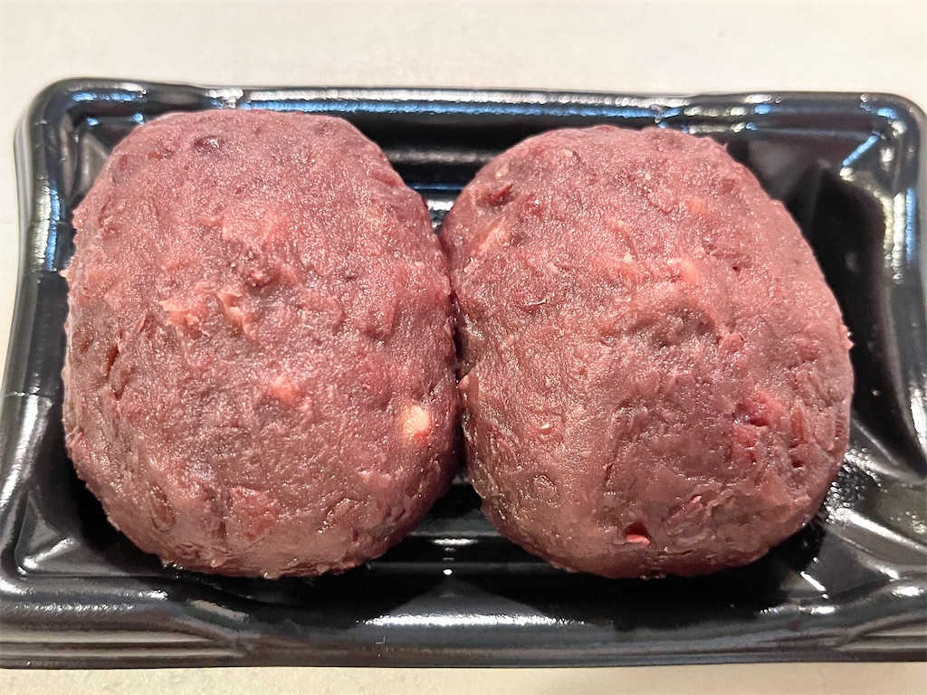 スーパー『紀ノ國屋』のもち麦おはぎ。美味しいあんこともち麦の食感を