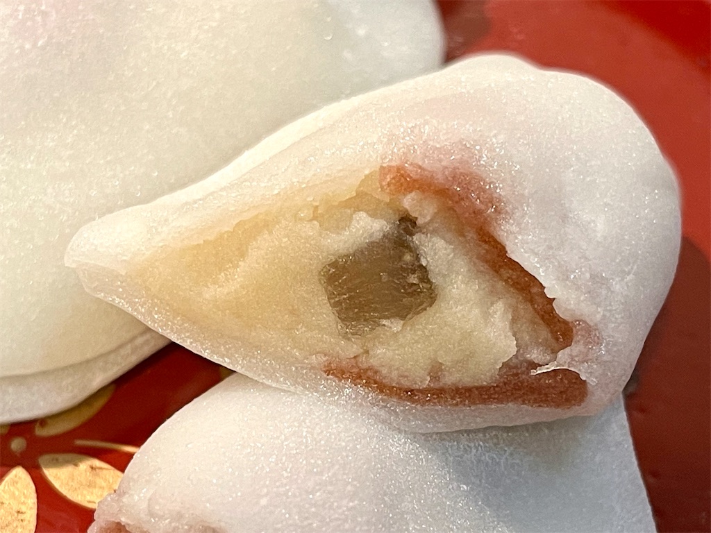 東京ミッドタウン『とらや』。お正月のお楽しみ、花びら餅を今年も