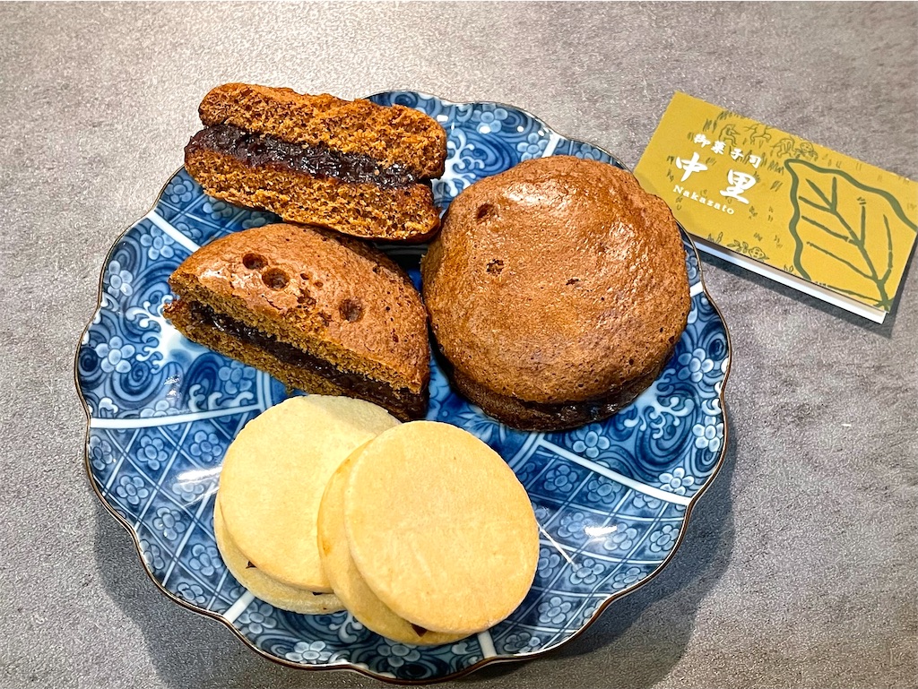 駒込『菓子司 中里』揚最中と南蛮焼の詰め合わせ。日本橋高島屋でも