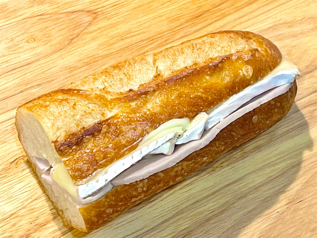 麻布十番『シャポードパイユ』のサンドイッチ。朝6時開店の美味しくて