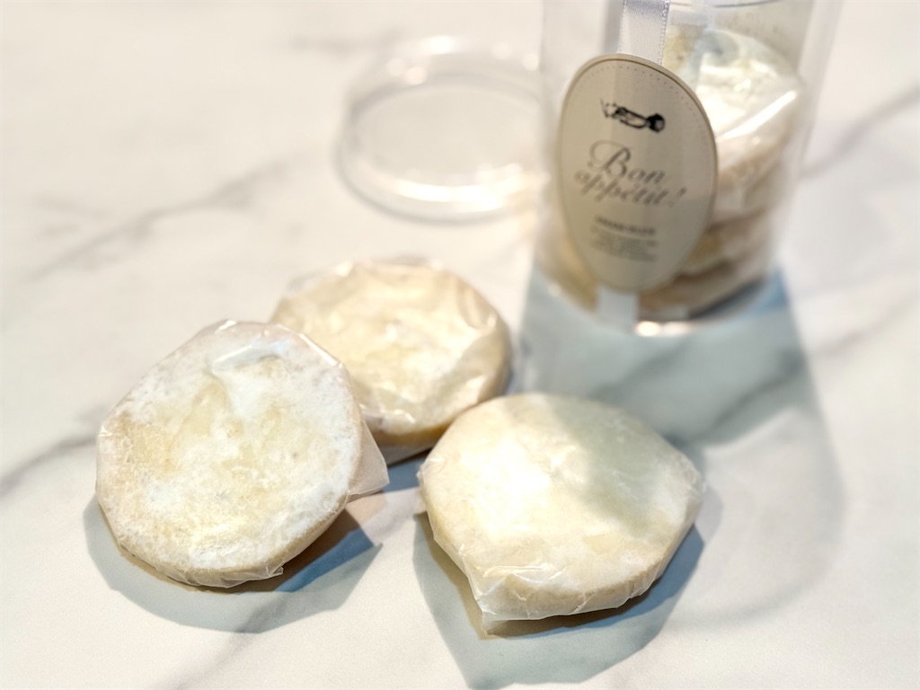 札幌『AMAM PLUS 』ビスキュイスノウ。粉雪のように白くほろり柔らかい