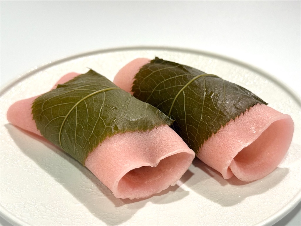 あんこ博覧会『森八』さくら餅と上生菓子のつぼみ桜。 - お菓子を巡る