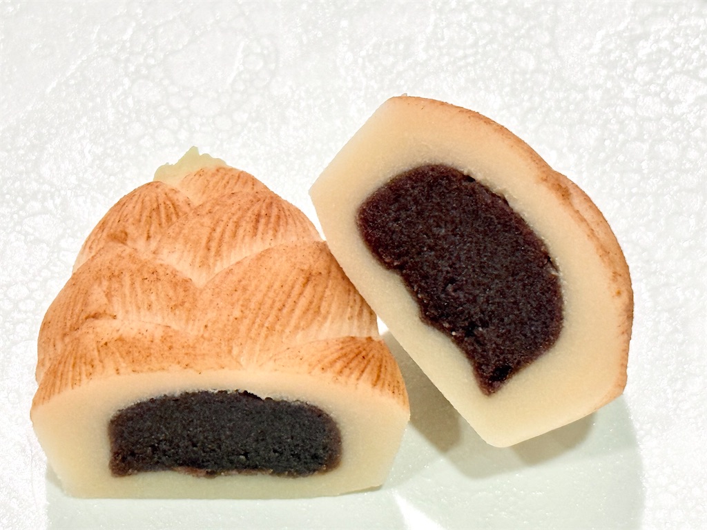 トラさんお餅☆ 赤坂『とらや』柏餅、こしあん&味噌あん。季節の生菓子、香ばら&竹子形