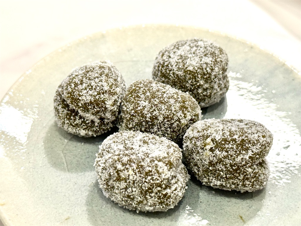 名古屋『亀広良』すはま。きな粉の香ばしい香りと味わい、懐かしさ感じるお菓子。 - お菓子を巡る暮らしの雑記帖