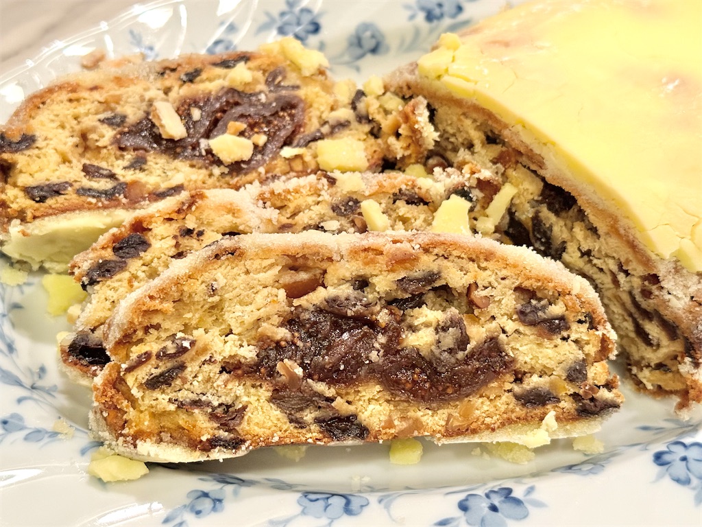 淡路町『近江屋洋菓子店』溶かしバターの海へドボン！で人気の