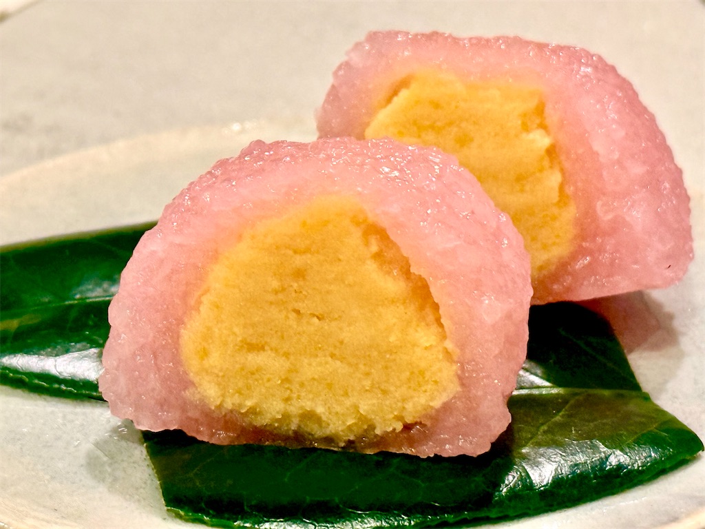 とらや』椿餅•紅と2026年2月後半の生菓子、仙寿、音、蛤形、鶯餅、八声