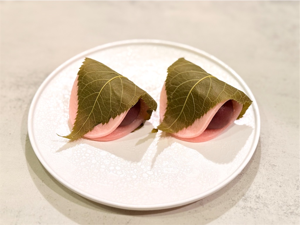 とらや』椿餅•紅と2026年2月後半の生菓子、仙寿、音、蛤形、鶯餅、八声