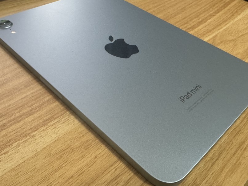 iPad mini (A17 pro) スペースグレー Smart Folio Amazon.com: Apple Smart Folio for iPad mini (A17 Pro