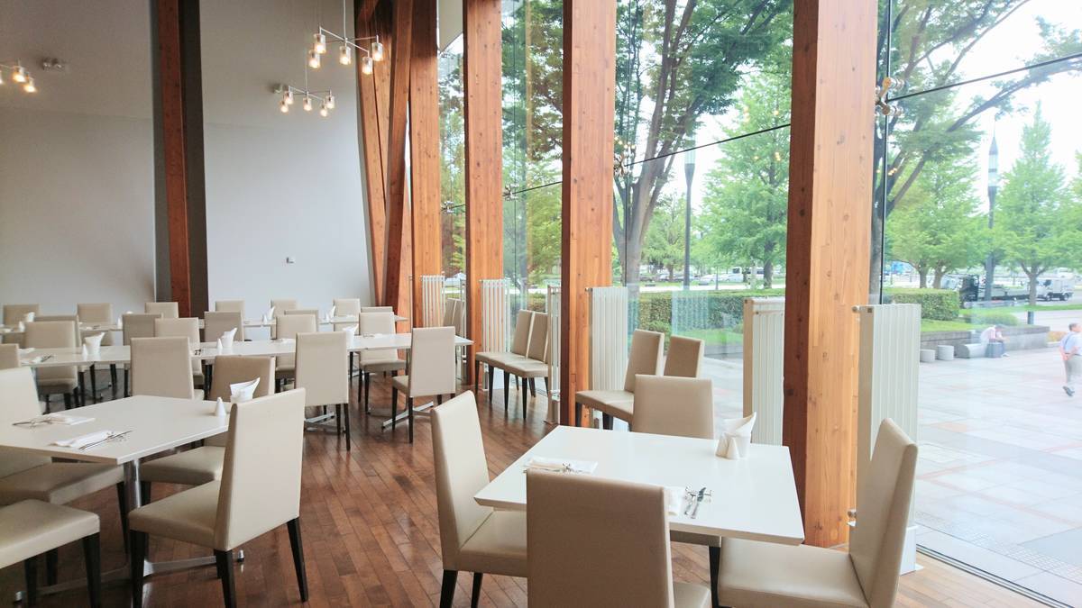 嬉しいビュッフェランチ 和田倉噴水公園レストラン りこたべ