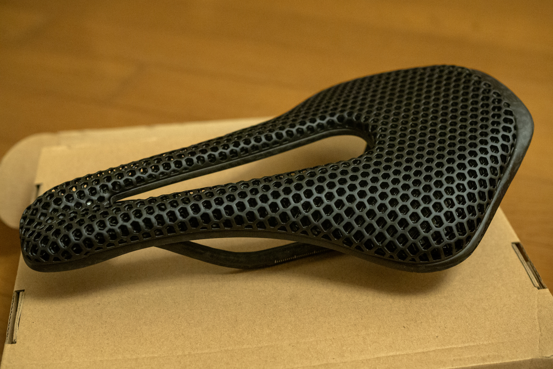 3DプリンタサドルAircode 3D Honeycombの使用感 - 豪鬼メモ 3DプリンタサドルAircode 3D Honeycombの使用感 - 豪鬼メモ