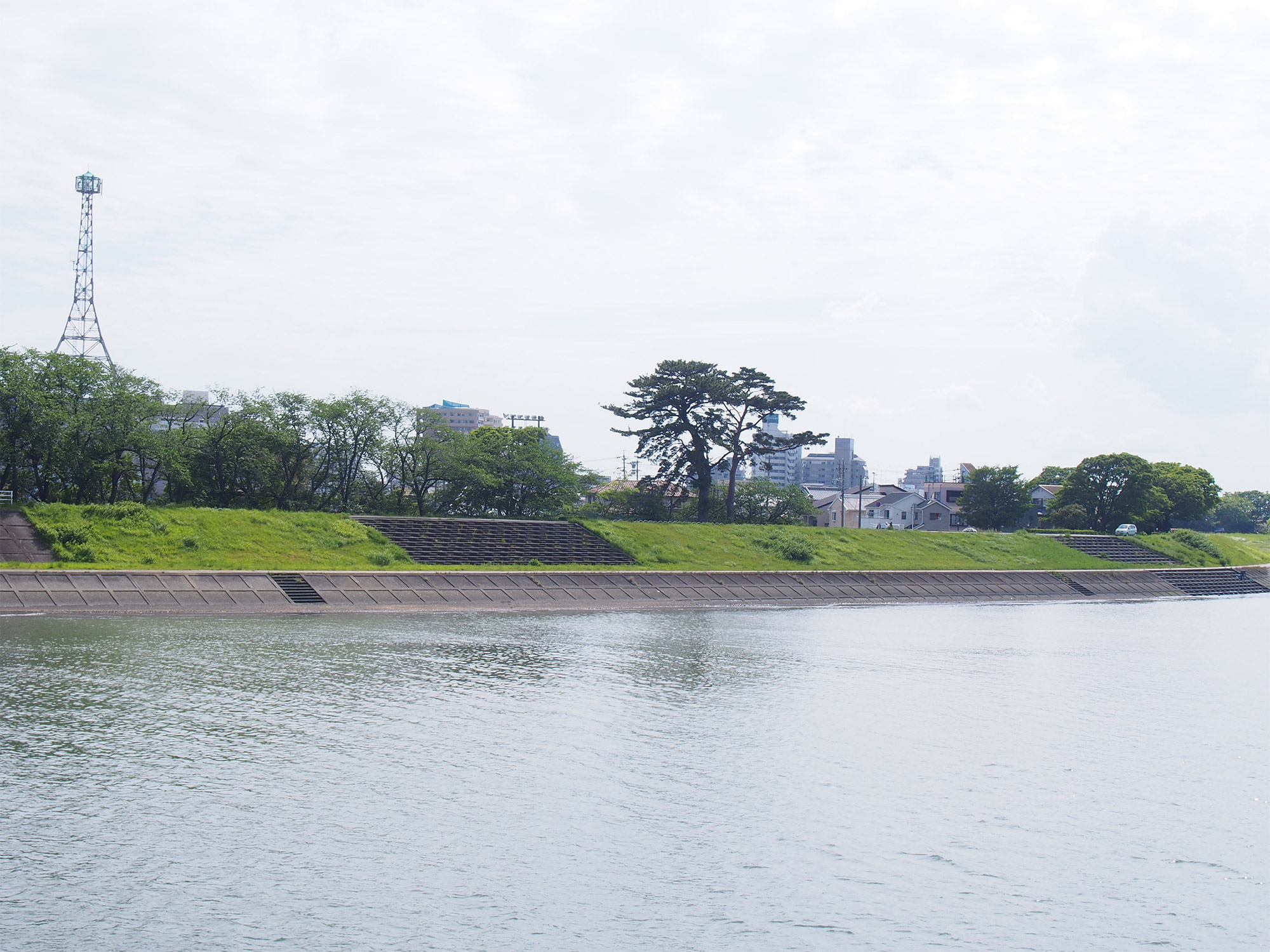  御所松と瀬戸川