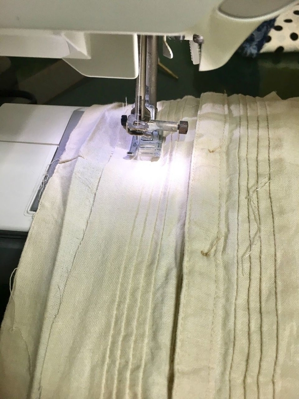 ミシンで縫い合わせ