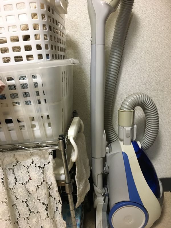 片付け前の掃除機置き場