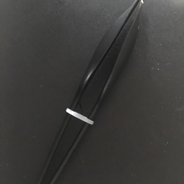 トングの留め具