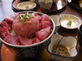 じんげる まぐろ鉄火+すき身丼(大盛り) じんげる まぐろ鉄火+すき身丼(大盛り)
