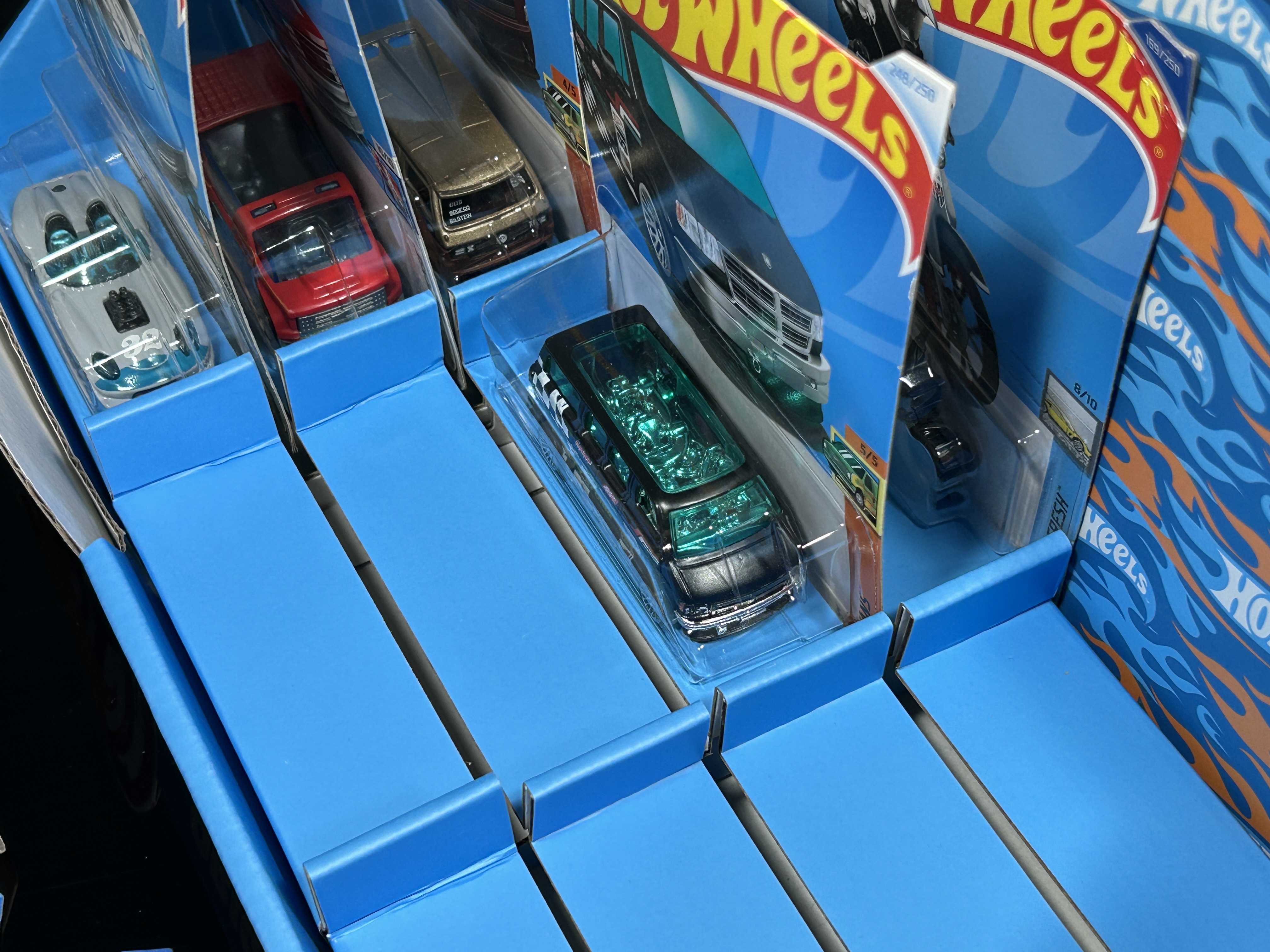 PPIH ホットウィール ミニディスプレイボックス - FTSブログ