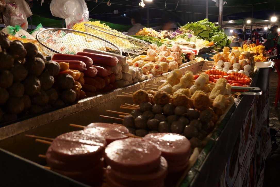 屋台は見てるだけでも楽しい