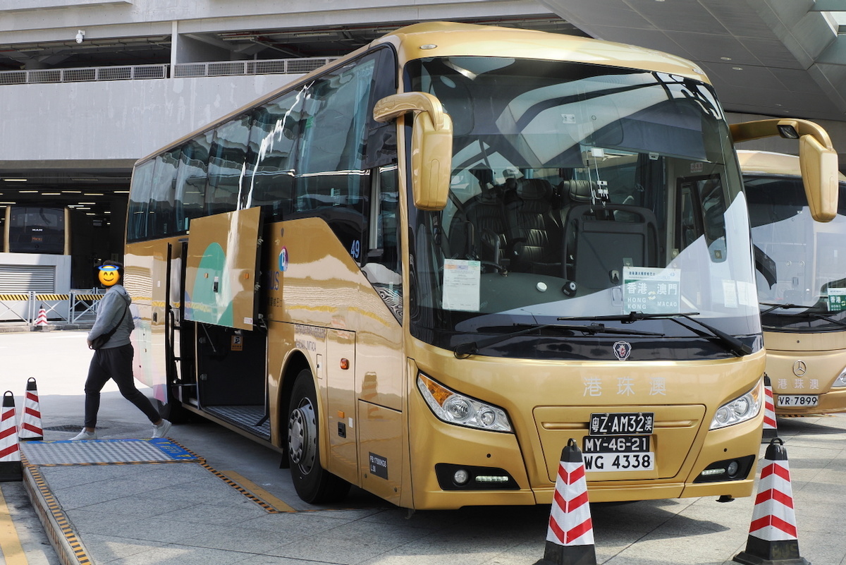 香港からマカオまでの港珠澳大橋シャトルバスのハイデッカーバス