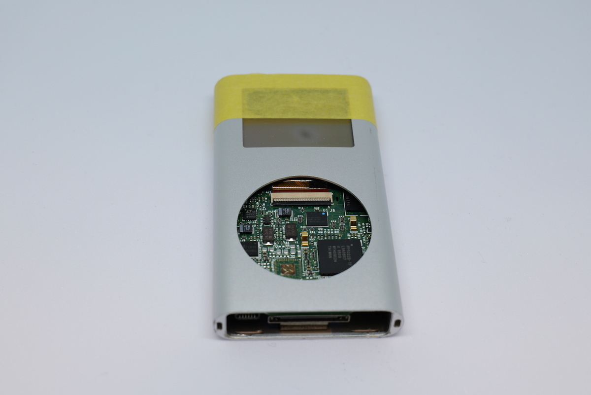 フレキシブルリボンケーブルを供出したドナーiPod mini