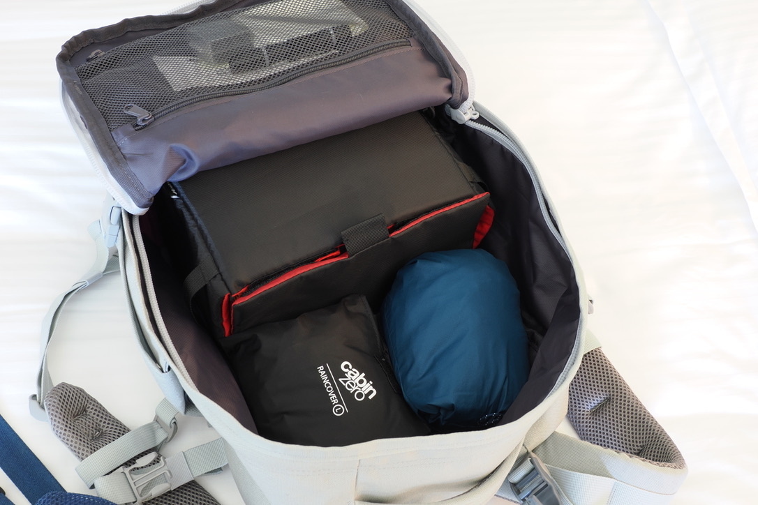 純正のレインカバーは大きくて重いのでサイズが合うなら別のものでも良いかもしれない