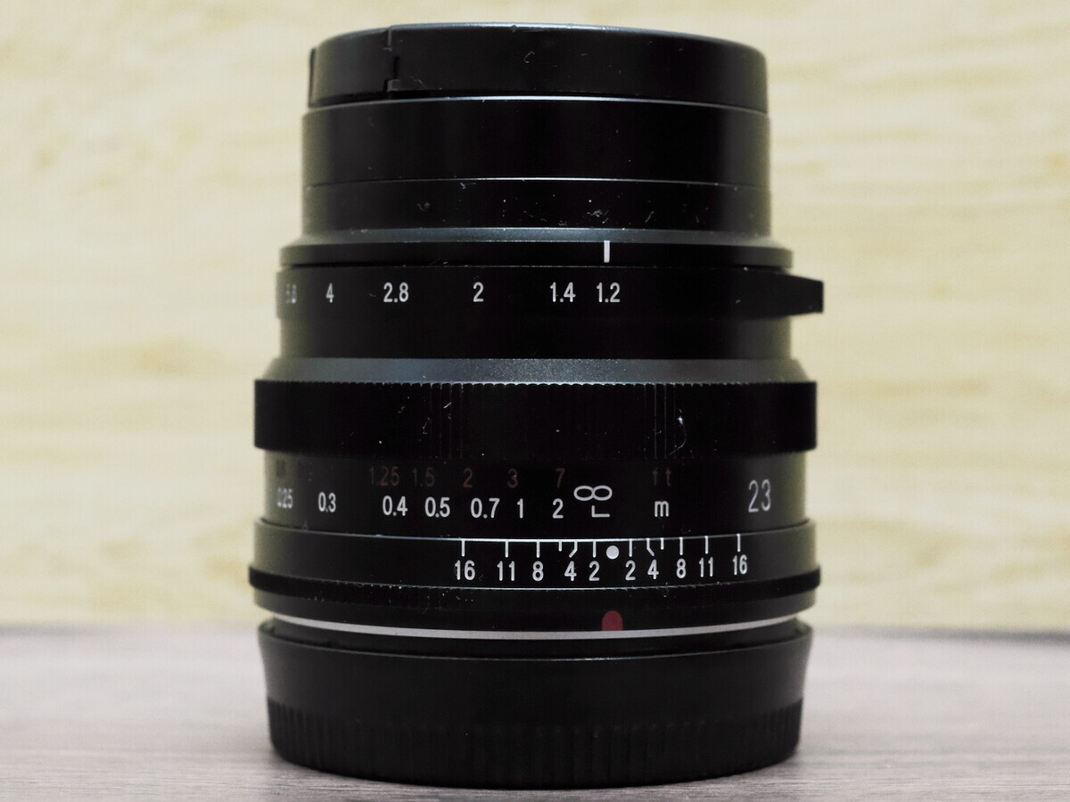 Amazon.com : Voigtlander Nokton 23mm f/1.2 Aspherical Lens