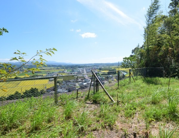 大口盆地を一望