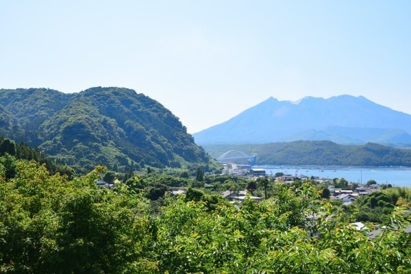 街並みと海と桜島
