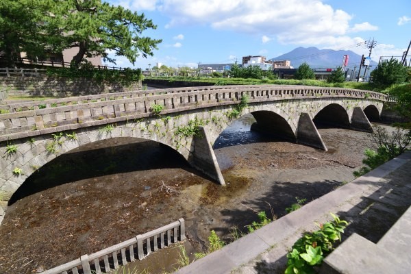 石橋と桜島