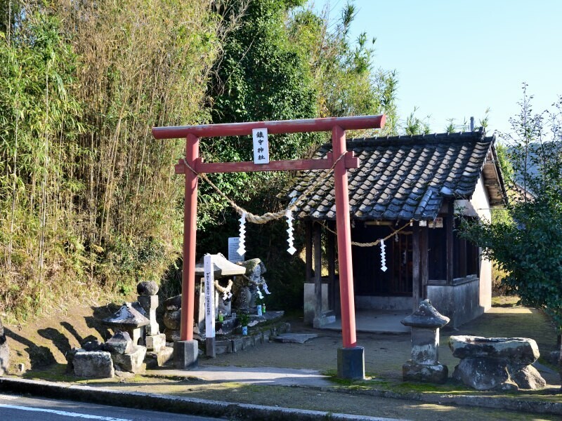 鳥居とお社