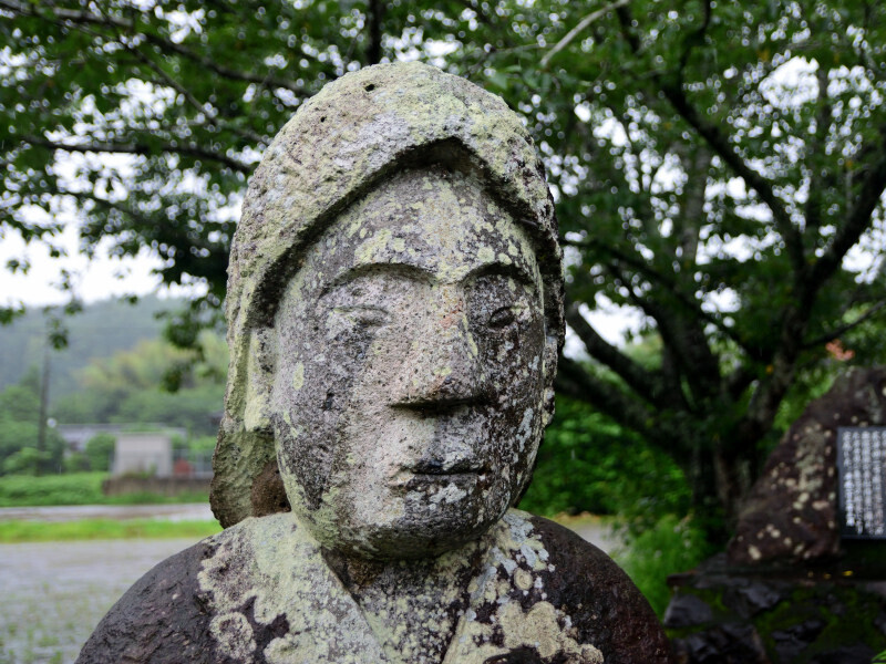 広津田の田の神
