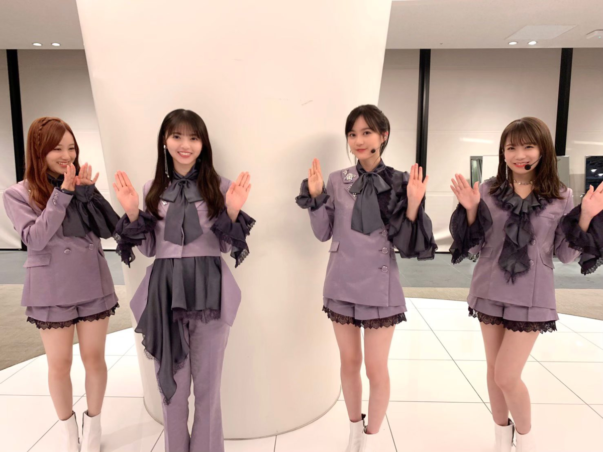 乃木坂46、史上初の2会場同時開催ライブ終幕。歌いながら