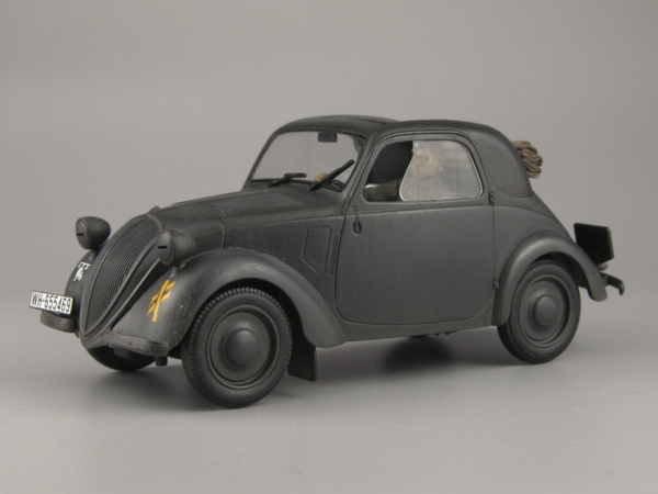 タミヤ　SIMCA5 ジオラマ完成品 Amazon.com: Tamiya Models Simca 5 Staff Car : Arts, Crafts