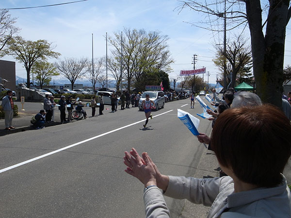 駅伝通過中