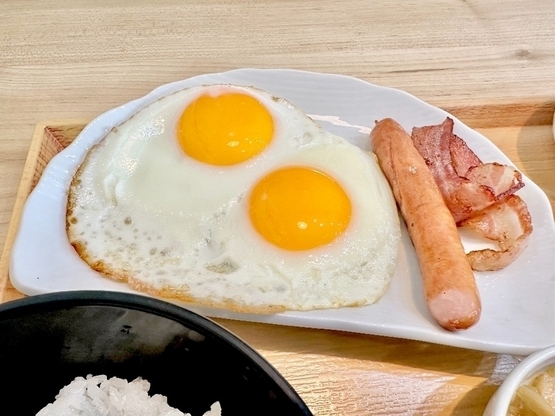 coco's AIrport Diniing-7