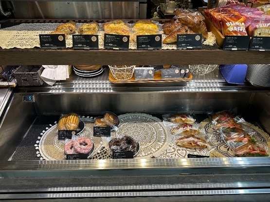 関西第2ターミナルのプロントで朝食-5