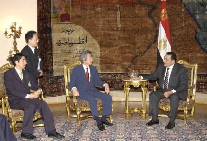 5月24日のできごと(何の日)【小泉純一郎首相】エジプト・ムバラク大統領と会談