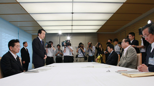 6月18日のできごと(何の日)【菅直人首相】拉致問題解決に決意