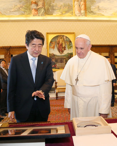 6月6日のできごと(何の日)【安倍晋三首相】ローマ法王と会談