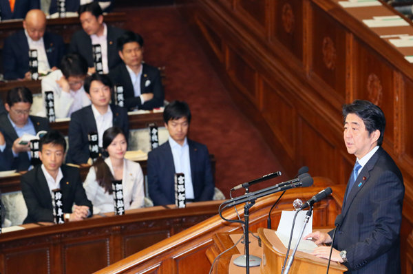 5月15日のできごと【安倍晋三首相】安保法案「丁寧に説明」