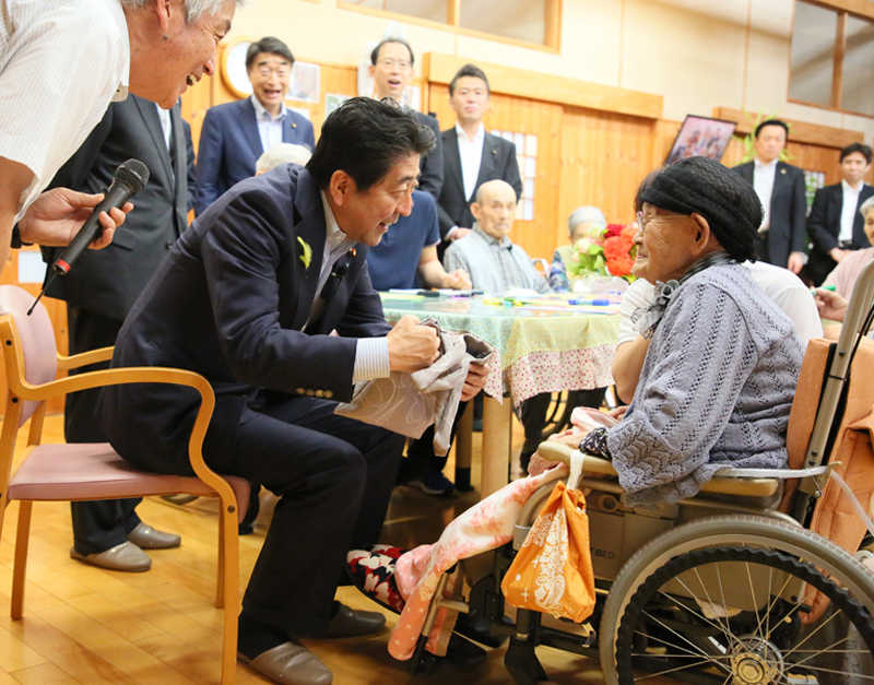 7月1日のできごと(何の日)【安倍晋三首相】福島県訪問
