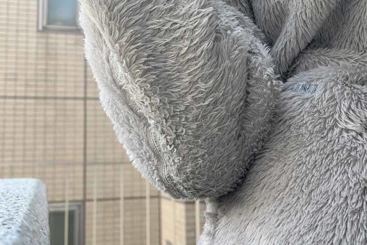 ハイロフトフリースの毛足は肘のつぶれに注意