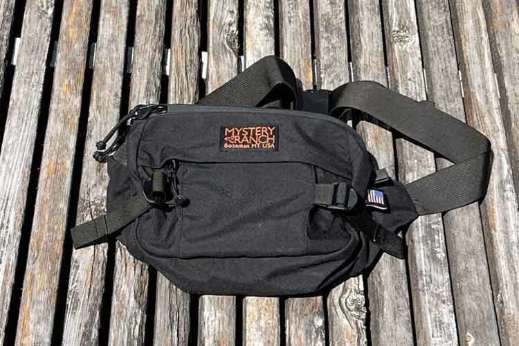 ミステリーランチのヒップモンキーを半年使ったので、そろそろレビュー