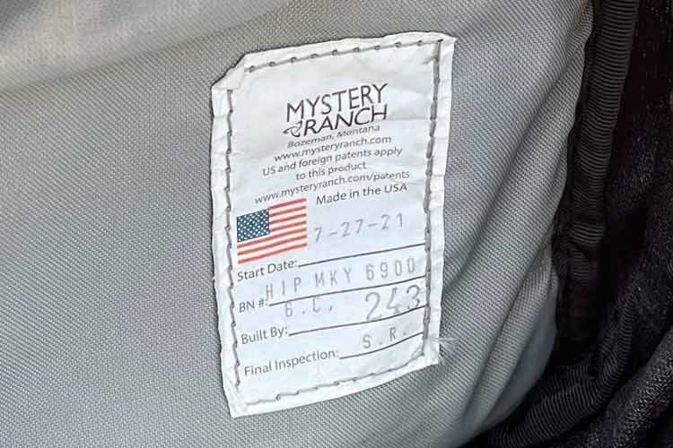 ミステリーランチのアメリカ製だけにつくタグ