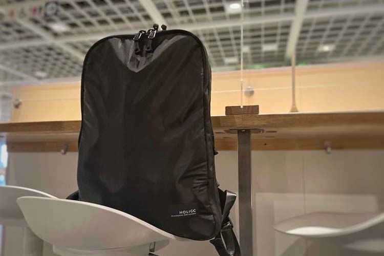 HOLICCのバッグはノマドワーカーにおすすめ