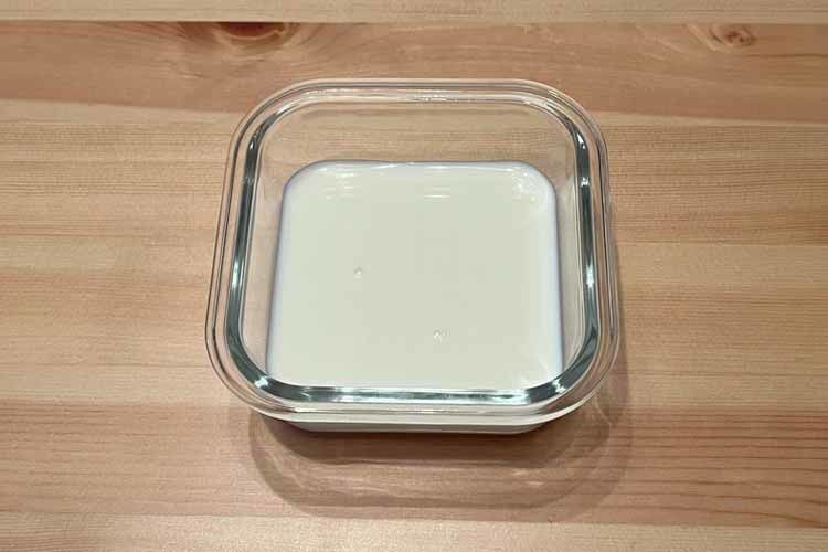 牛乳から生分解性プラスチックを作る