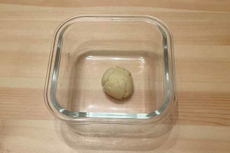完成したばかりの生分解性プラスチック