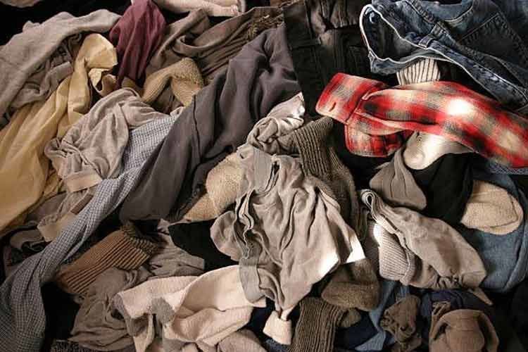 古着は現代の洋服とは染料も違う