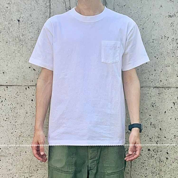 洗濯で縮んだグンゼボディワイルドのTシャツのサイズ感を前から見る