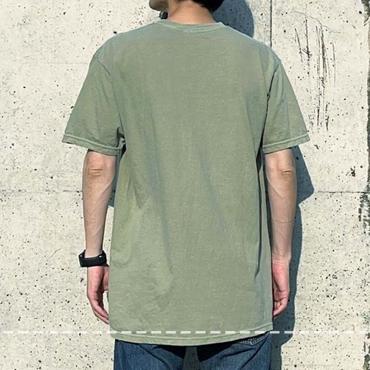 コンフォートカラーズのTシャツ洗濯後のサイズ感(バックスタイル)