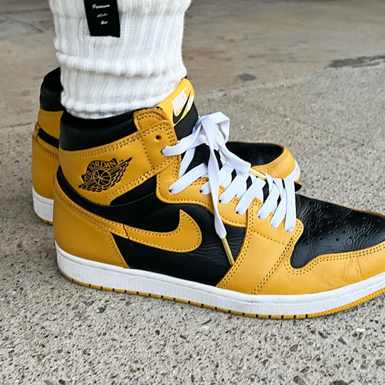 イージーソックスとスニーカーAJ1のコーディネート
